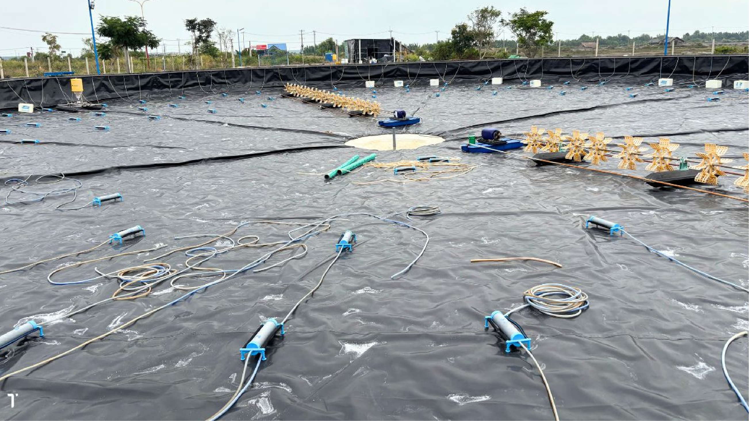 Xi phông giúp cung cấp môi trường nước nuôi tốt nhất, để tôm phát triển và sinh trưởng khỏe mạnh